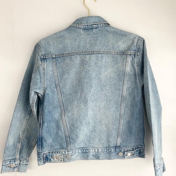 LEVIS DENIM TRUCKER JACKET S SMALL NWT - Picture 2 of 5